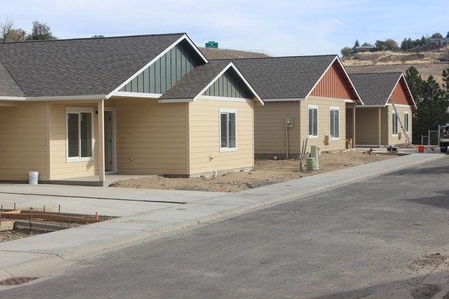 Primary Photo - Pendleton Heights Neighborhood