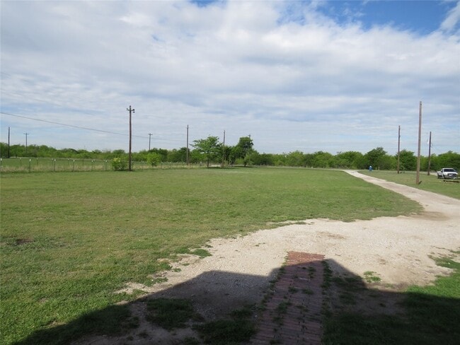 Building Photo - 4657 Bonnie Brae St