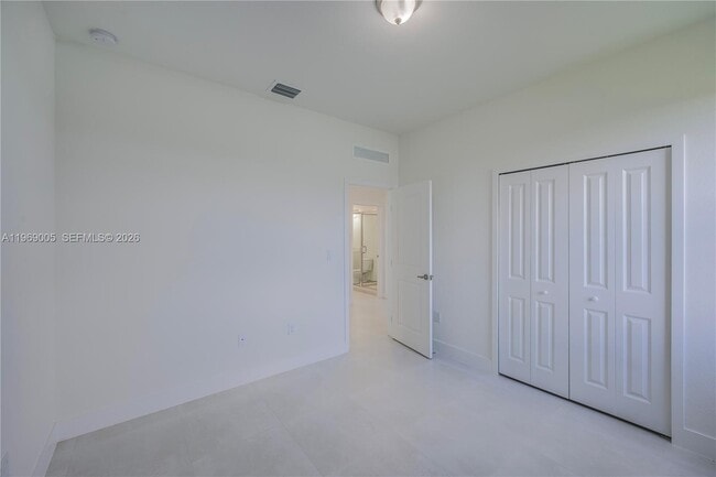 Building Photo - 32242 SW 194th Ave