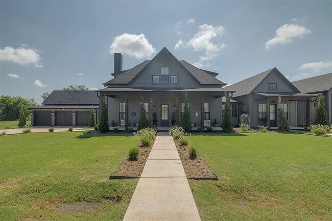 Primary Photo - 29786 Vineyard Mdw Rd