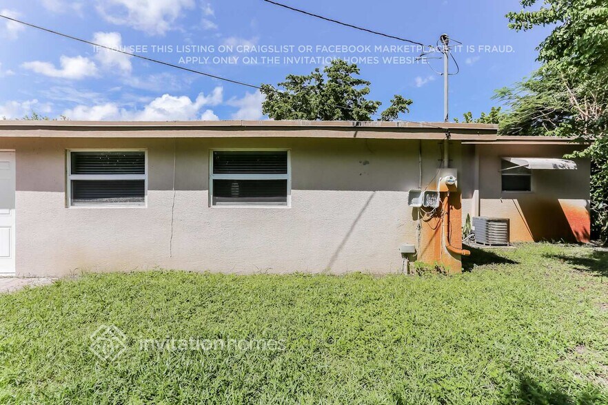 Building Photo - 746 Eagle Way