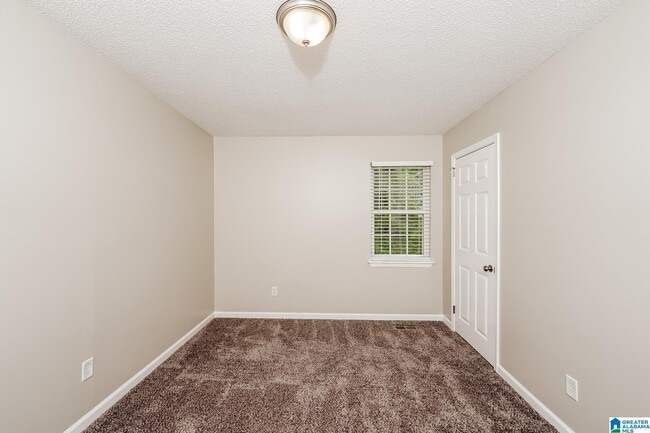 Building Photo - 5712 Desoto Dr