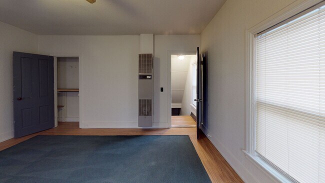 Building Photo - 1051 Liberty St