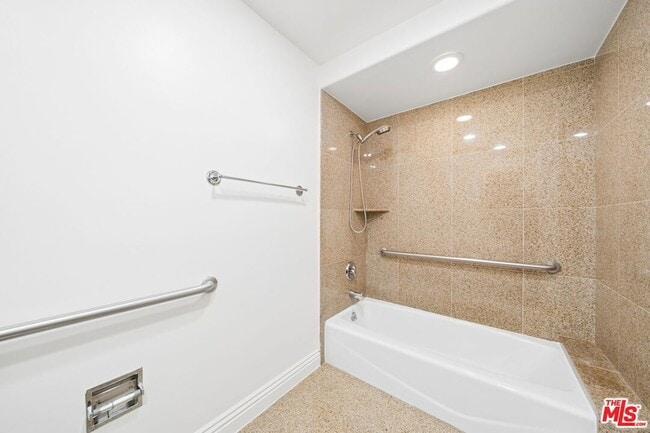 Building Photo - 14654 Gault St