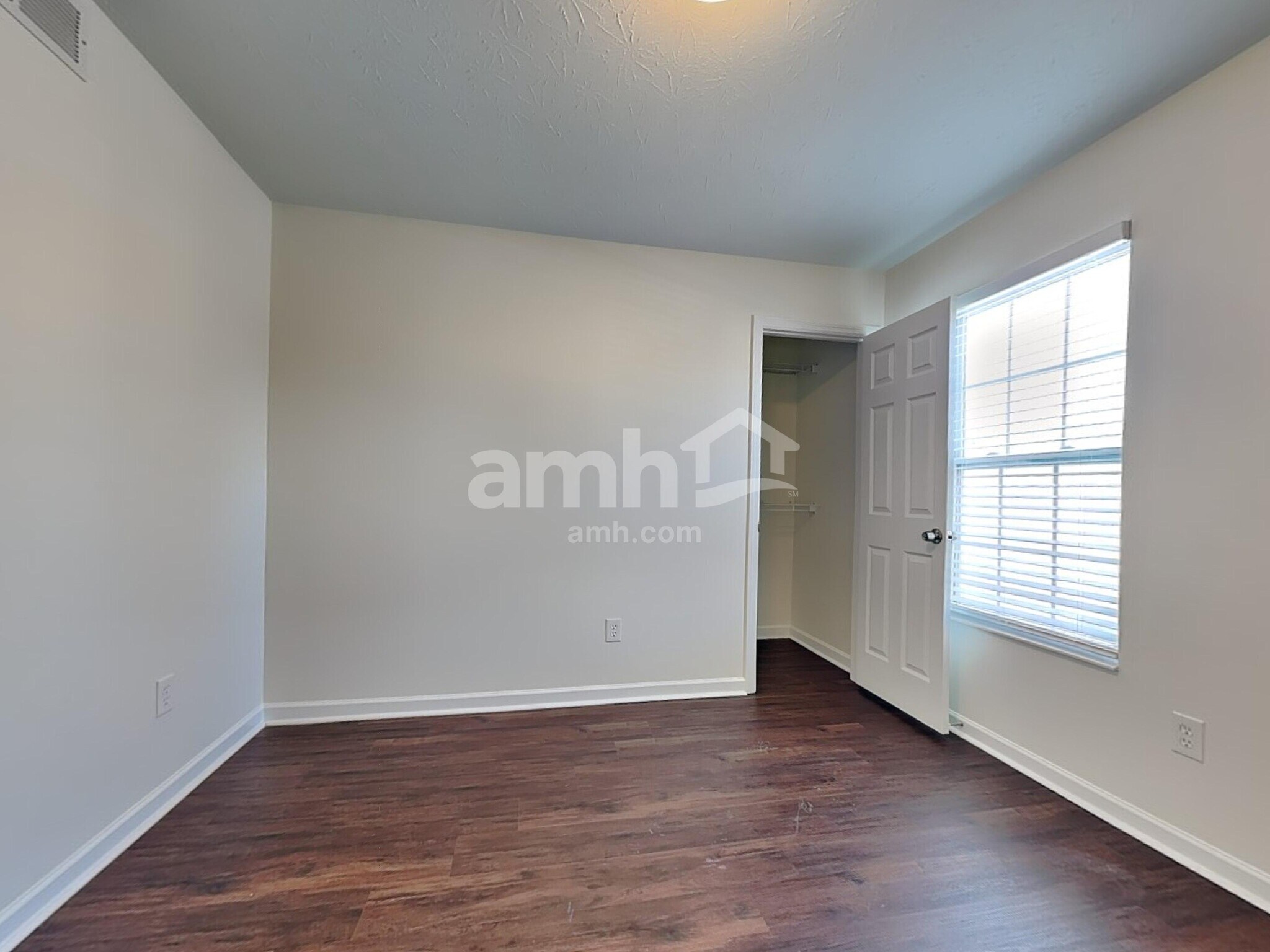 Building Photo - 363 Gatewood Ct