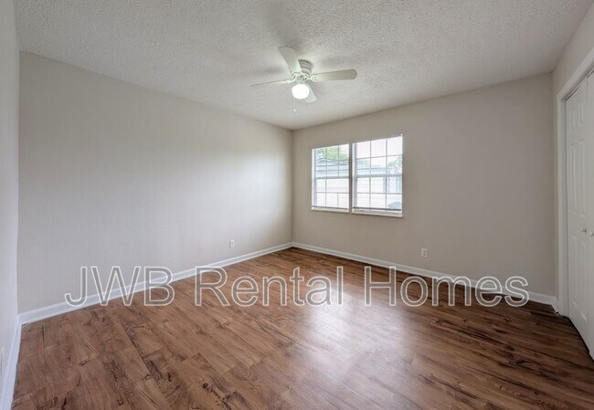 Building Photo - 2885 Yellow Pine Ct