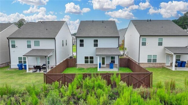 Building Photo - 3230 Westgate Park Dr