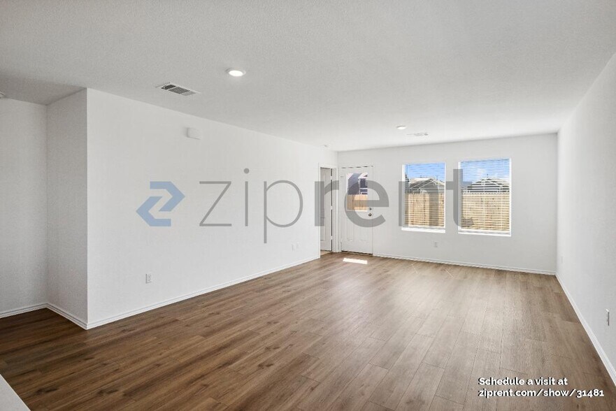 Building Photo - Unit