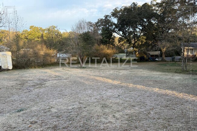 Building Photo - 5538 Gunn Rd