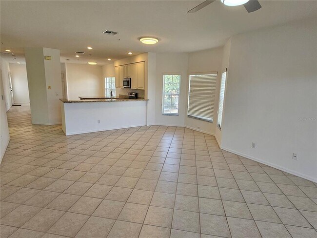 Building Photo - 291 Hidden Bay Dr