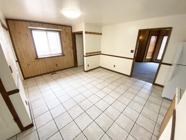 Building Photo - 648 N 1050 W