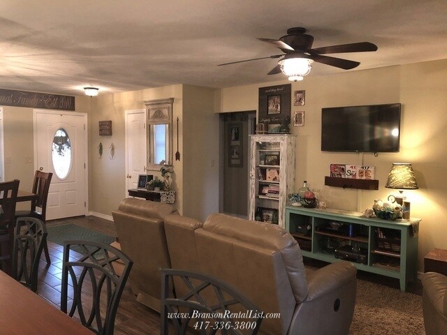 Building Photo - Now Leasing for August!!!
