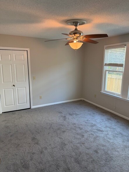 Back Bedroom - 102 Hickory St