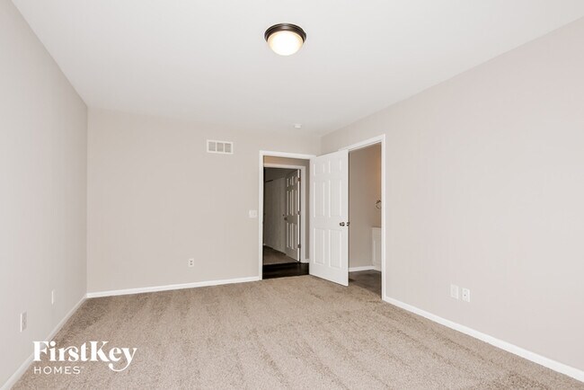 Building Photo - 100 Eisenhower Dr