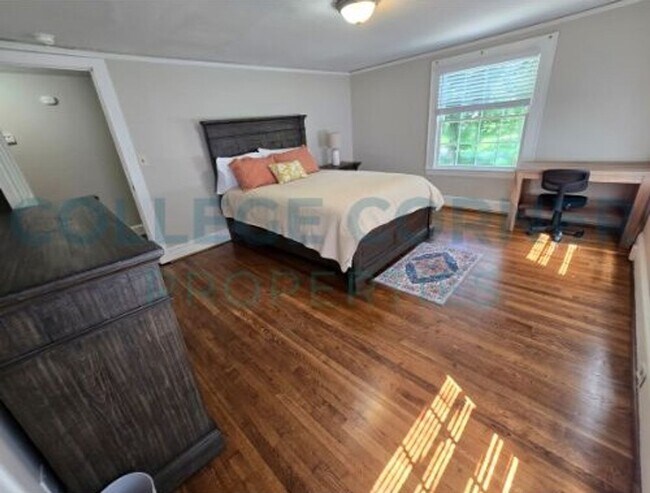 Building Photo - 139 Rosedale Cir