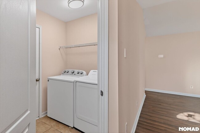 Building Photo - 5205 Carriage Pine Dr