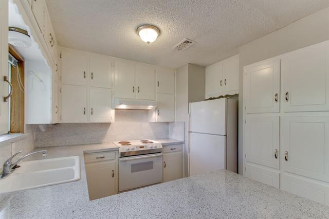 Building Photo - 6024 Blueridge Dr