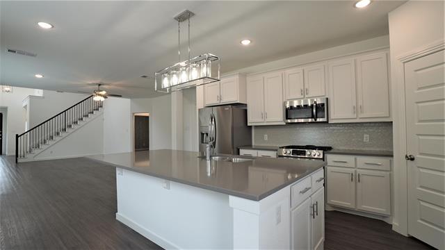 Building Photo - 2417 Doncaster Dr