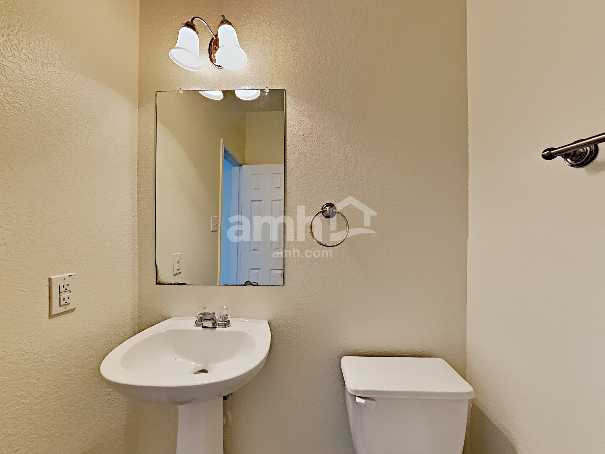 Building Photo - 226 Prato Brezza