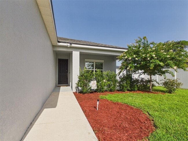 Building Photo - 15110 SW 43rd Avenue Rd