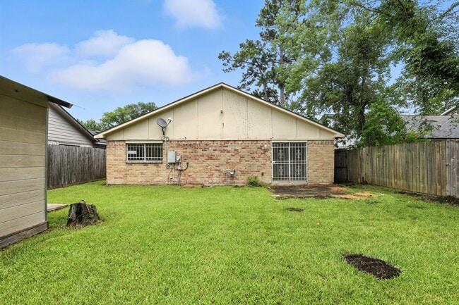 Building Photo - 8611 Valley Ledge Dr