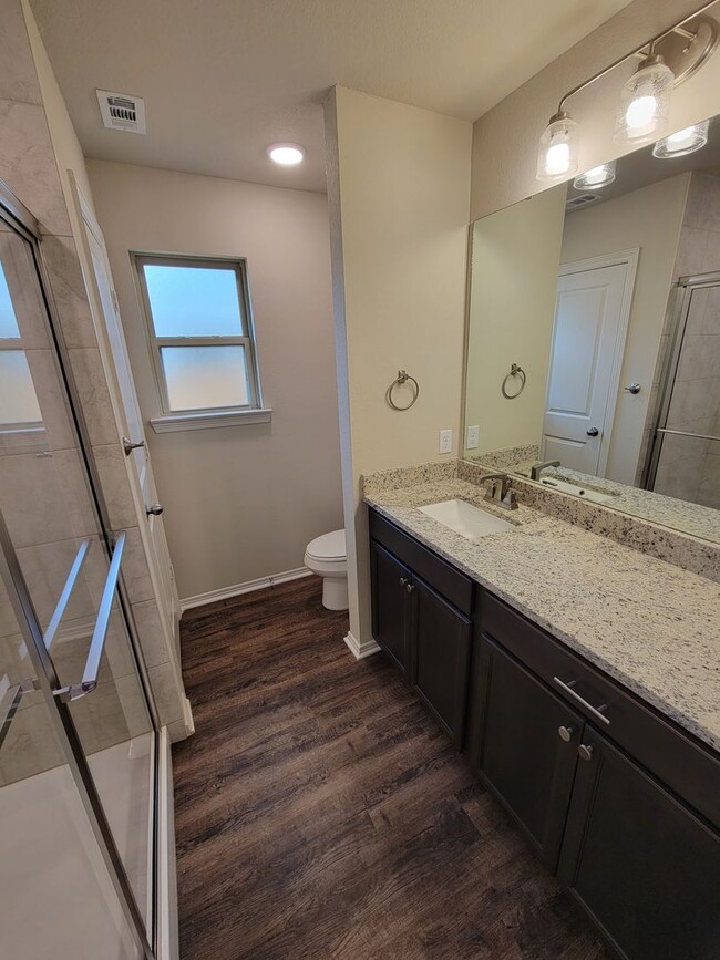 Building Photo - Brand New 3 bedroom / 2 bath home in Bonham Trace neighbor hood in North Bryan,