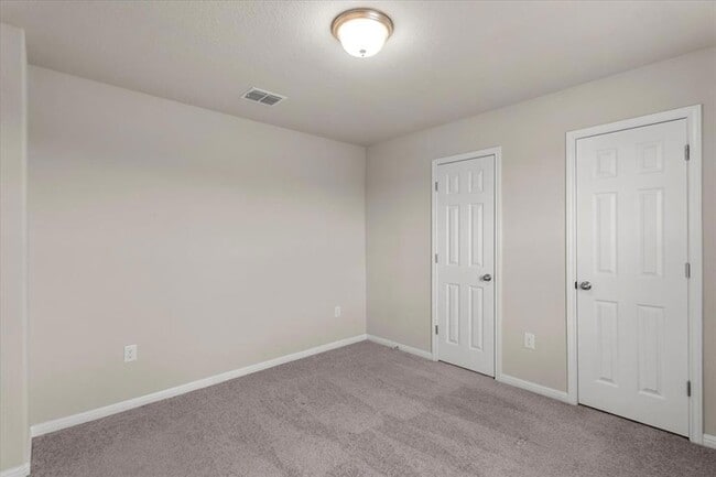 Building Photo - 121 Emerald Pass