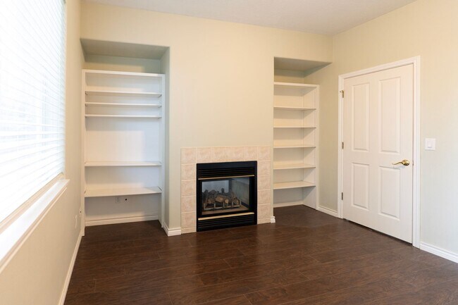 Building Photo - 16130 SW Loon Dr