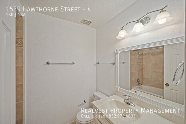 Building Photo - 1539 Hawthorne St