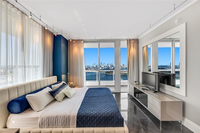 Building Photo - 540 West Ave