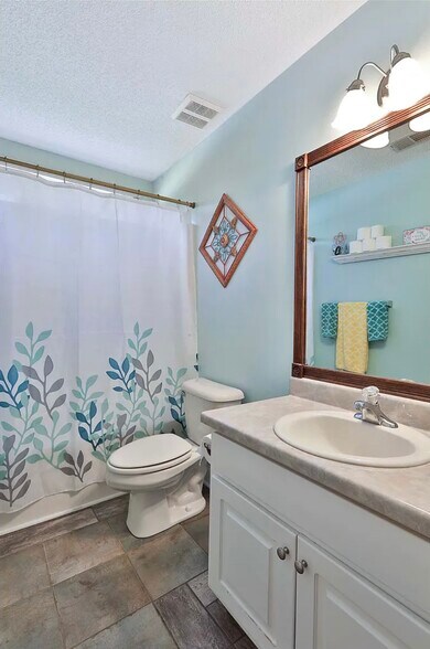 Building Photo - 195 Hunterian Pl