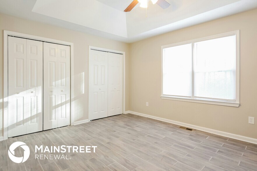 Building Photo - 170 Oak Landing Dr S