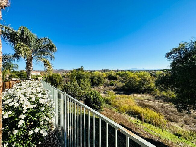Building Photo - Oversized 5 bedroom Copper Canyon Murrieta...
