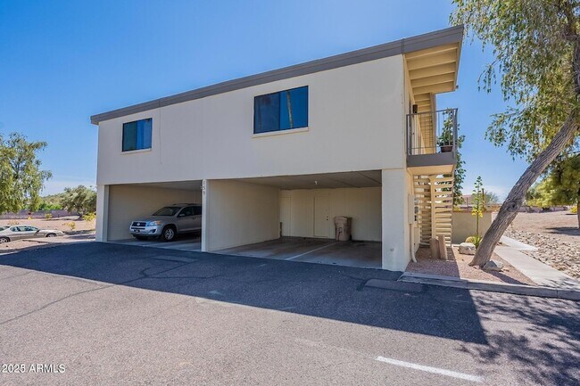 Building Photo - 14234 N Oakwood Ln