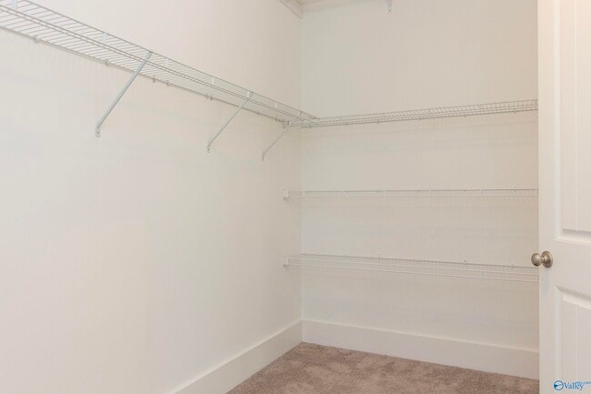 Building Photo - 2121 S Meadows Dr