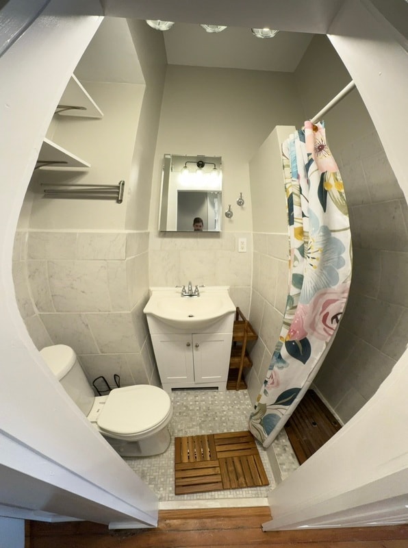 Building Photo - 416 Pembroke Ave