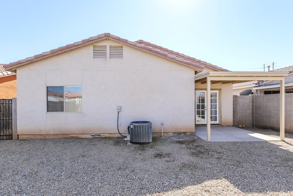 Building Photo - 6622 W Riva Rd