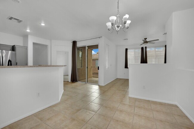 Building Photo - Beautiful 3-bedroom, 2-bathroom condo loca...