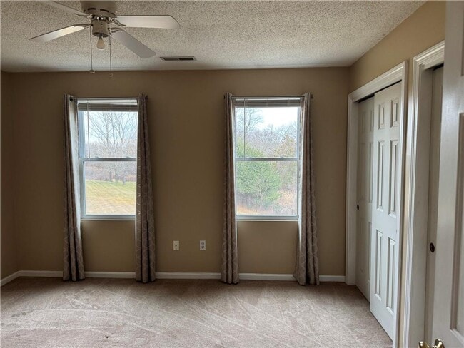 Building Photo - 34 Fairway Dr