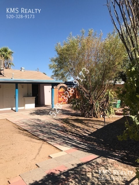 Building Photo - 625 N Desert Ave