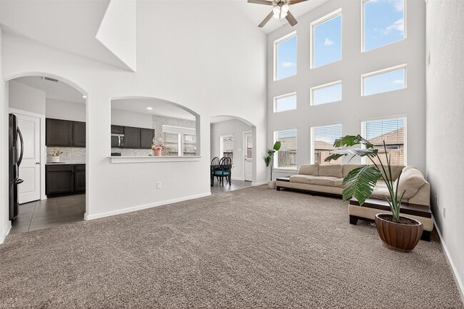Building Photo - 6803 Alamitos Ct