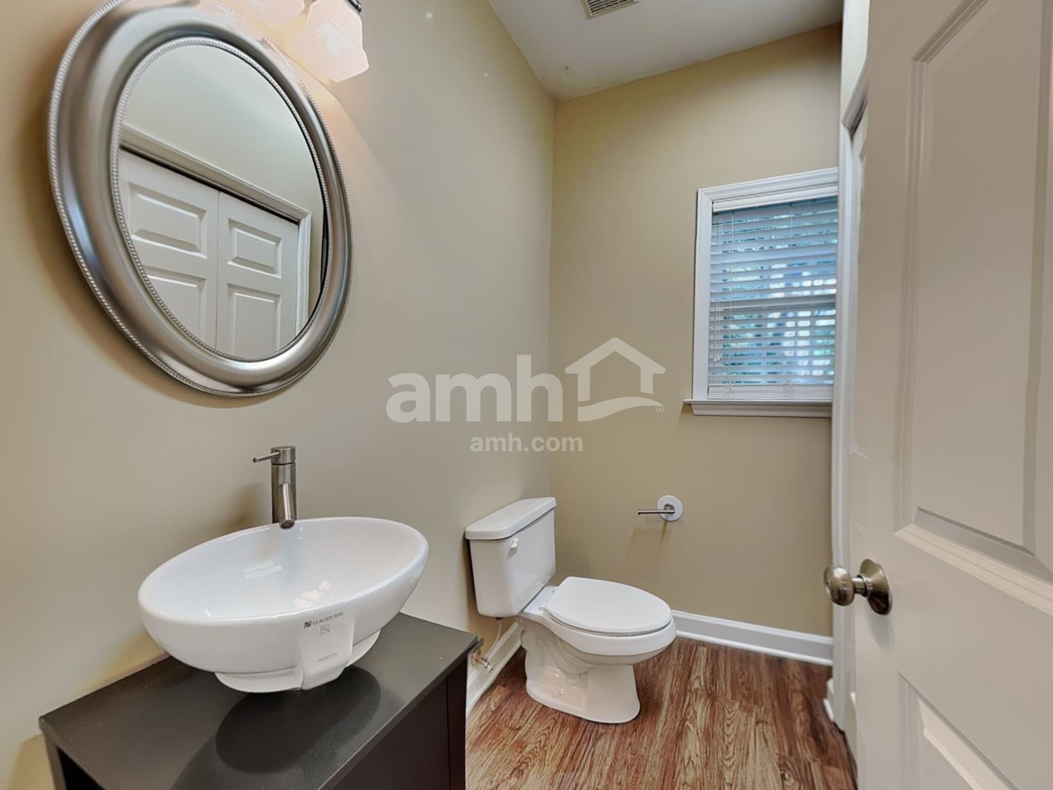 Building Photo - 3150 Glenshire Dr