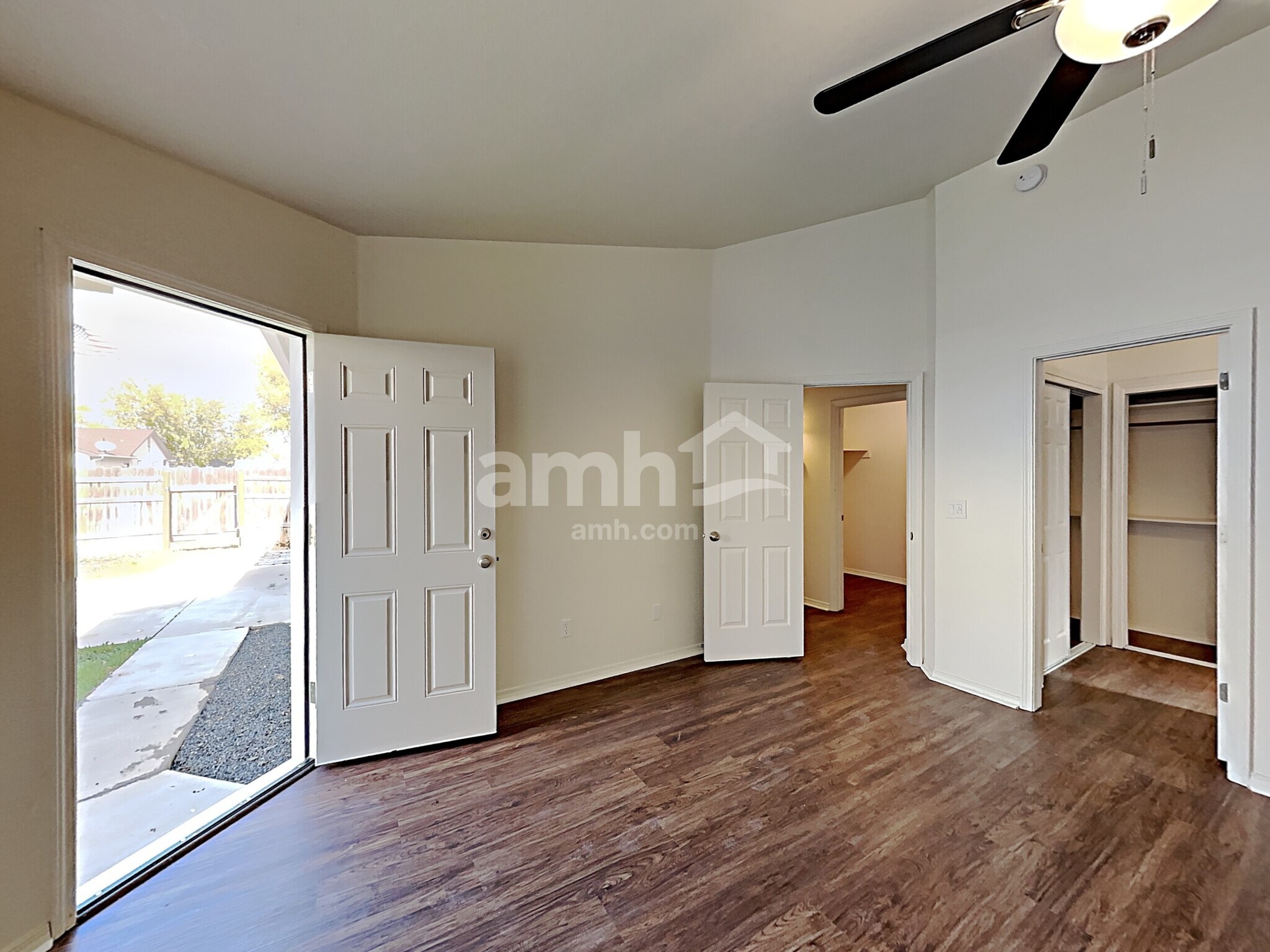 Building Photo - 1279 N Black Wolf Ave