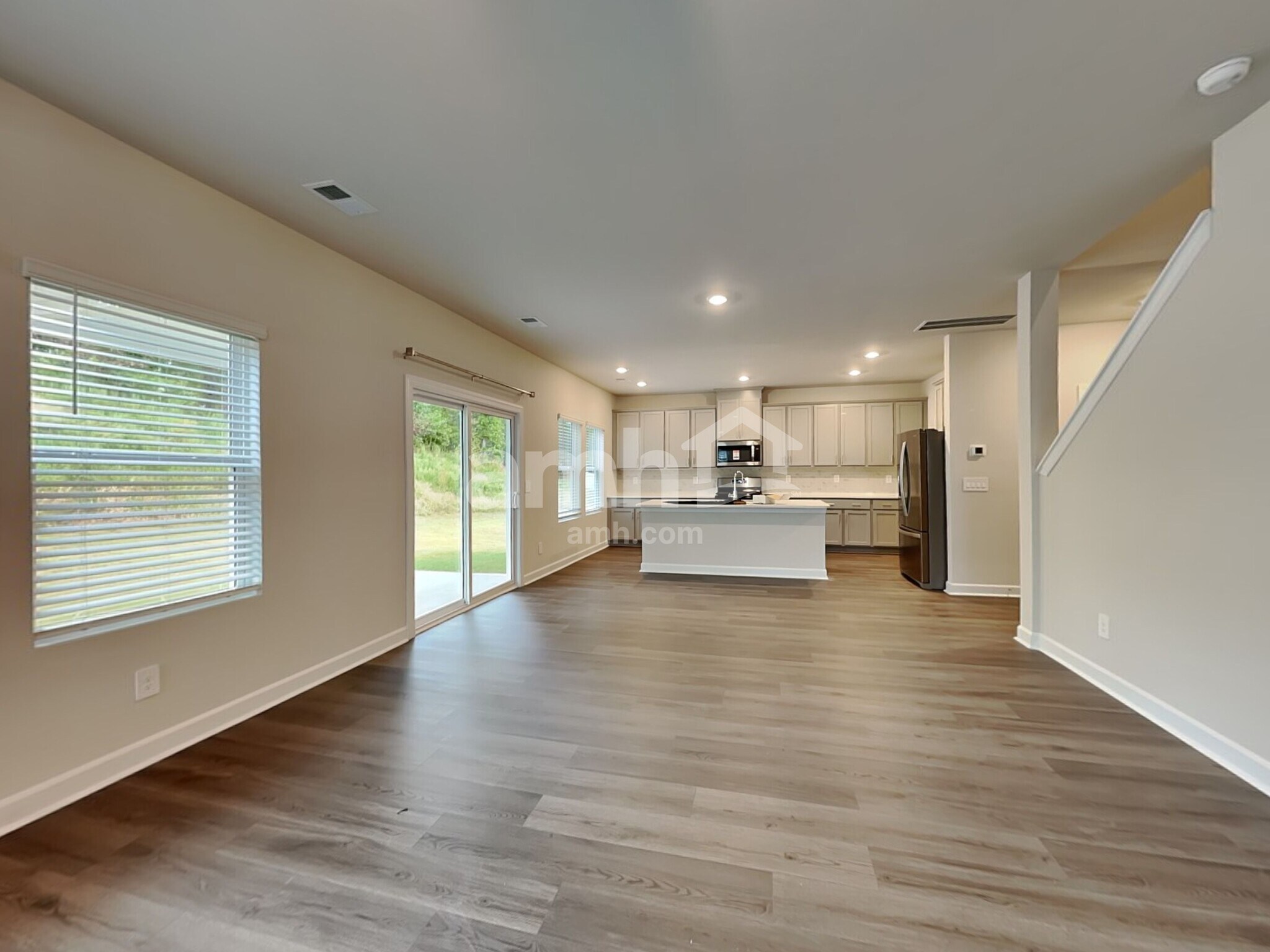 Building Photo - 223 Maxwell Dr