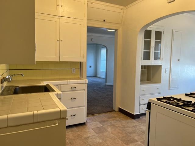 Building Photo - 516 N White St