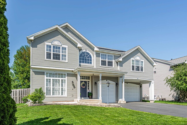 Building Photo - 1900 Broadsmore Dr