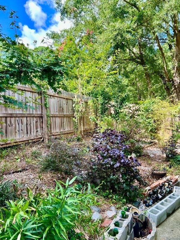 Building Photo - 375 Cologne Dr SE