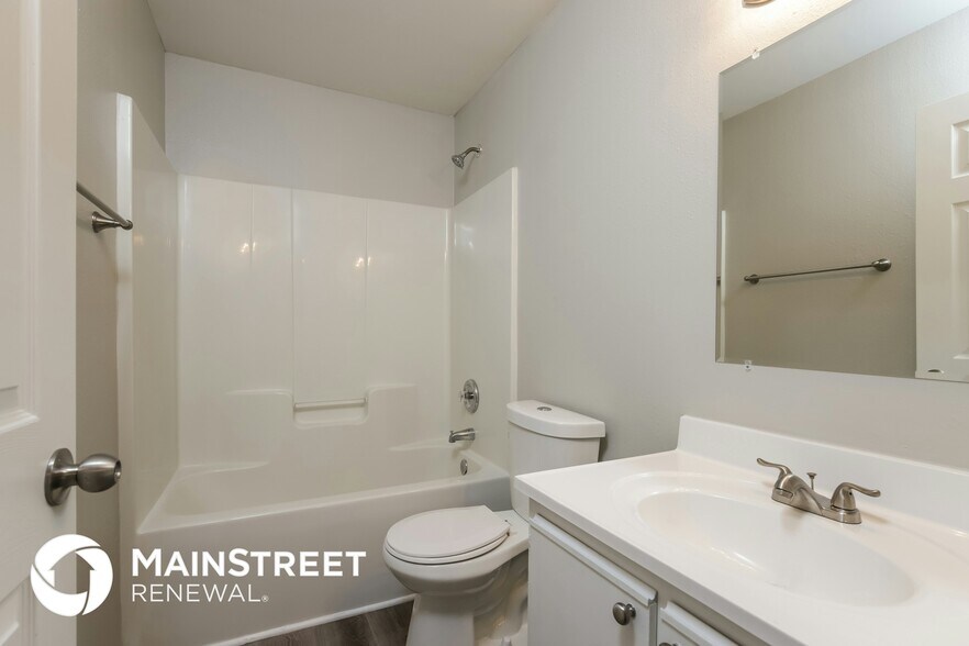 Building Photo - 2473 Stratford Crossing Dr