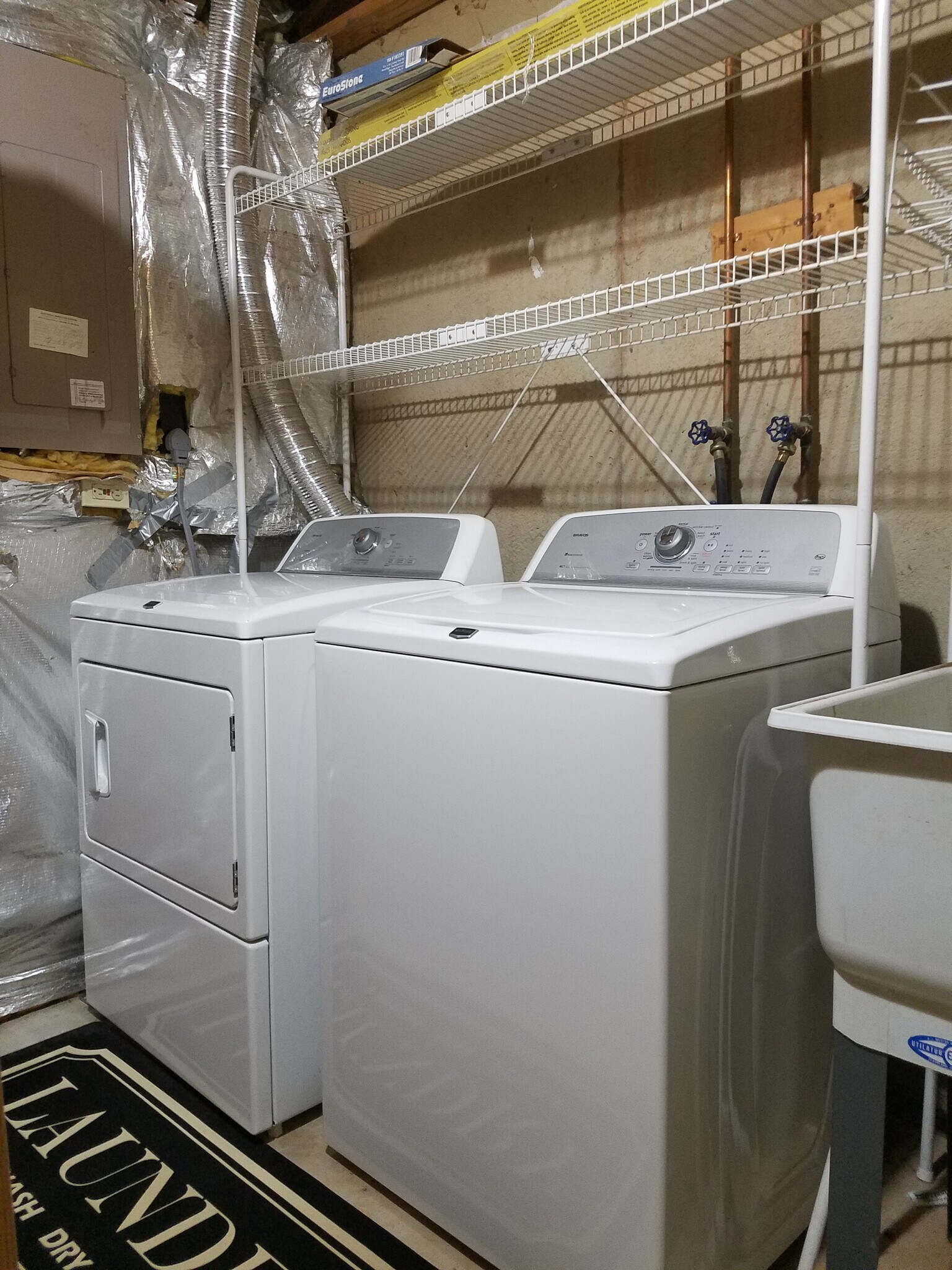 washer/dryer storage room - 358 Delmar Ct