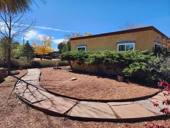 Building Photo - 1324 Galisteo Pkwy